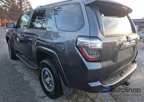 2015 Toyota 4Runner Sr5/Sr5 Premium z USA, uszkodzony, nr VIN JTEBU5JR5F5220443